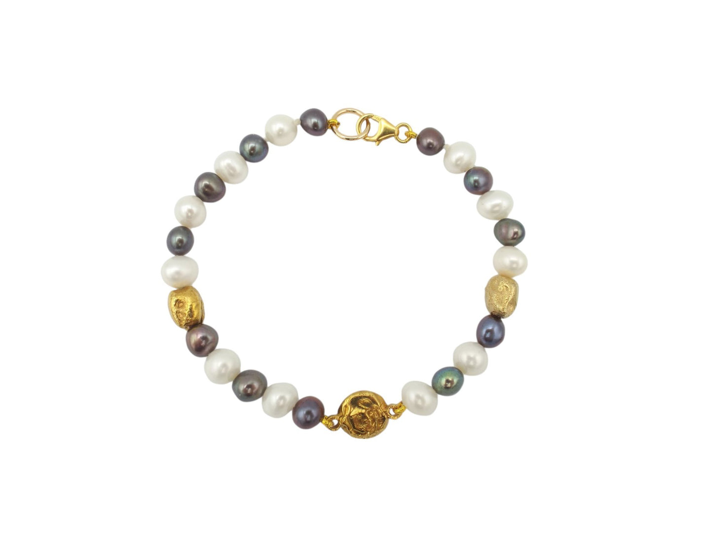 Black & White Freshwater Pearl Bracelet x Gold Link