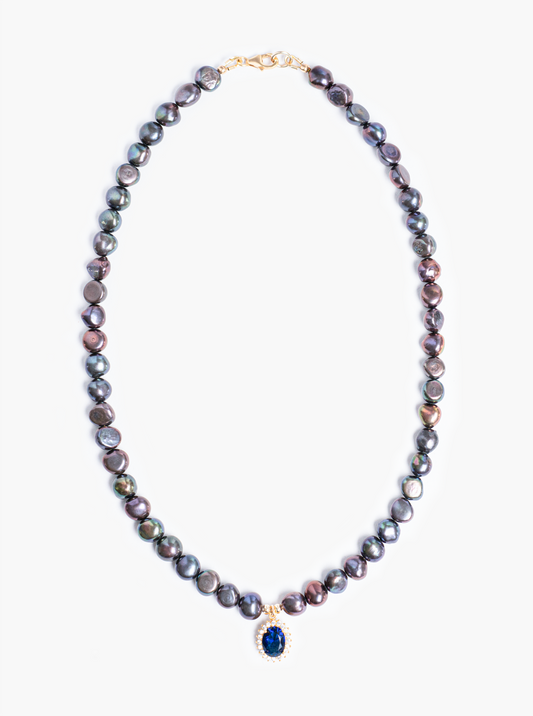 Black Freshwater Pearl Necklace x Sapphire Blue Pendant
