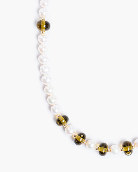 Olive Glass Bead x Freshwater Pearl Necklace