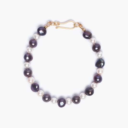 Black & White Freshwater Pearl Bracelet