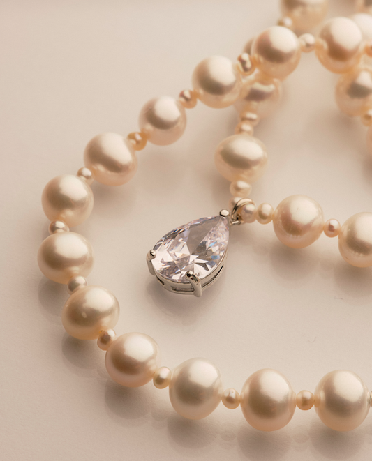 What Not to Do When Wearing Pearls (And Why It Matters)
