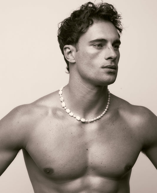 Celebrating Duality: A Sinner in Pearls Featured in Schön! Magazine