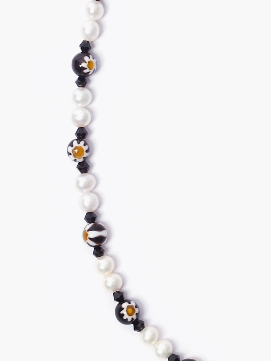 Glass Pearl x Daisy Necklace