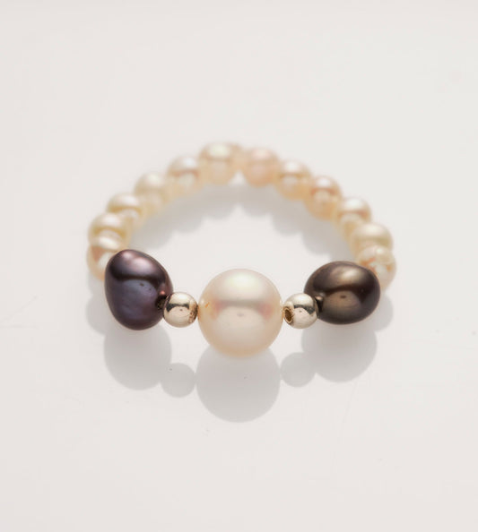 Eclipse Pearl Ring
