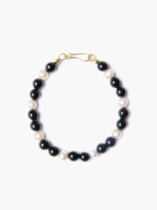 Onyx x Freshwater Pearl Bracelet