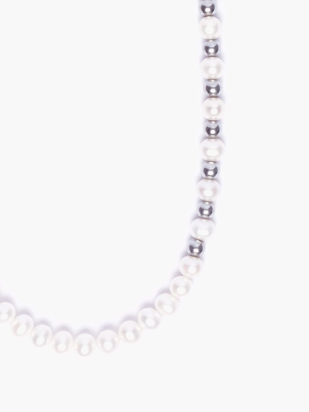 Freshwater Pearl x Hematite Necklace